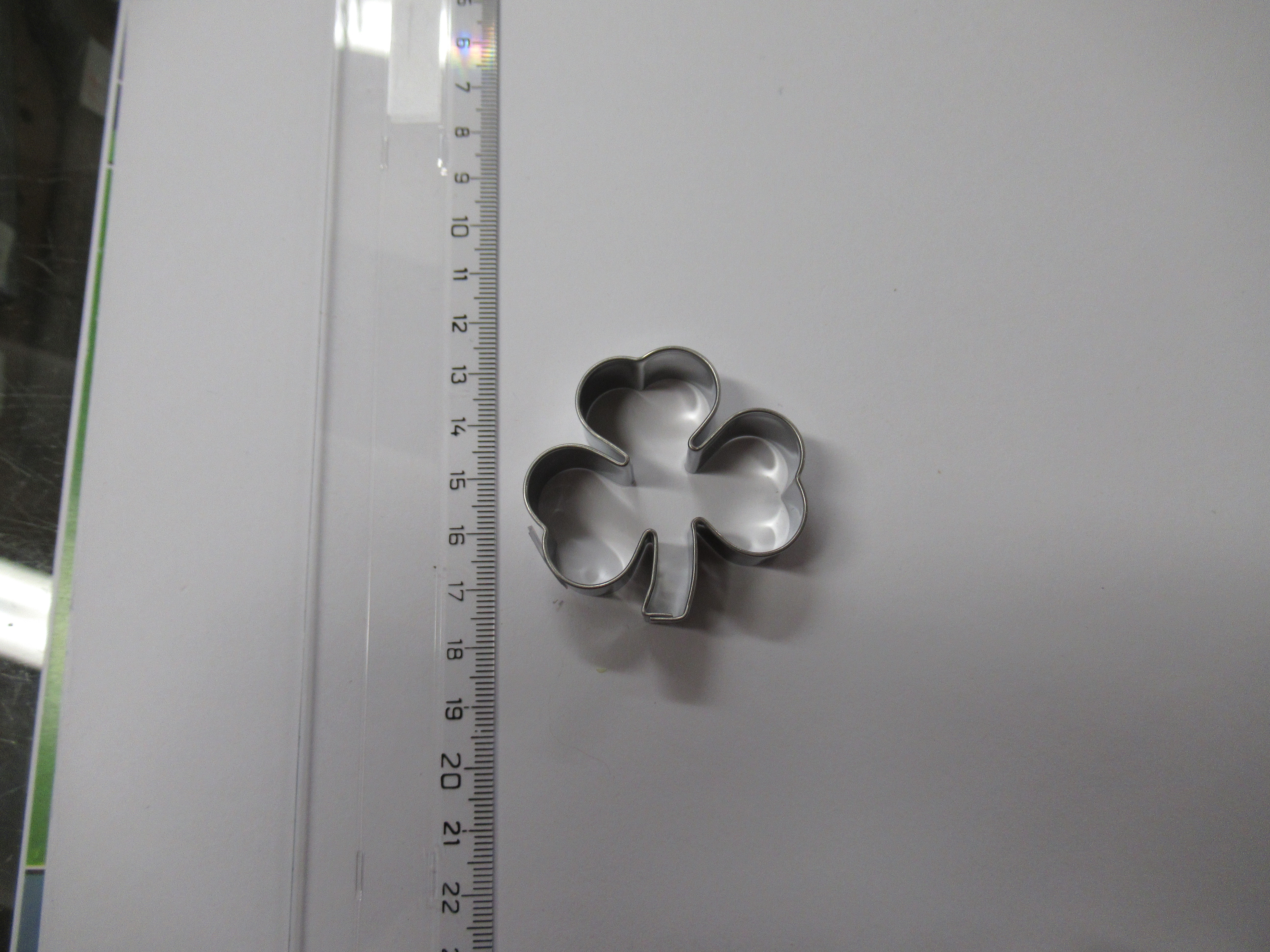 Vykrajovátko pocínované TROJLÍSTEK 5cm