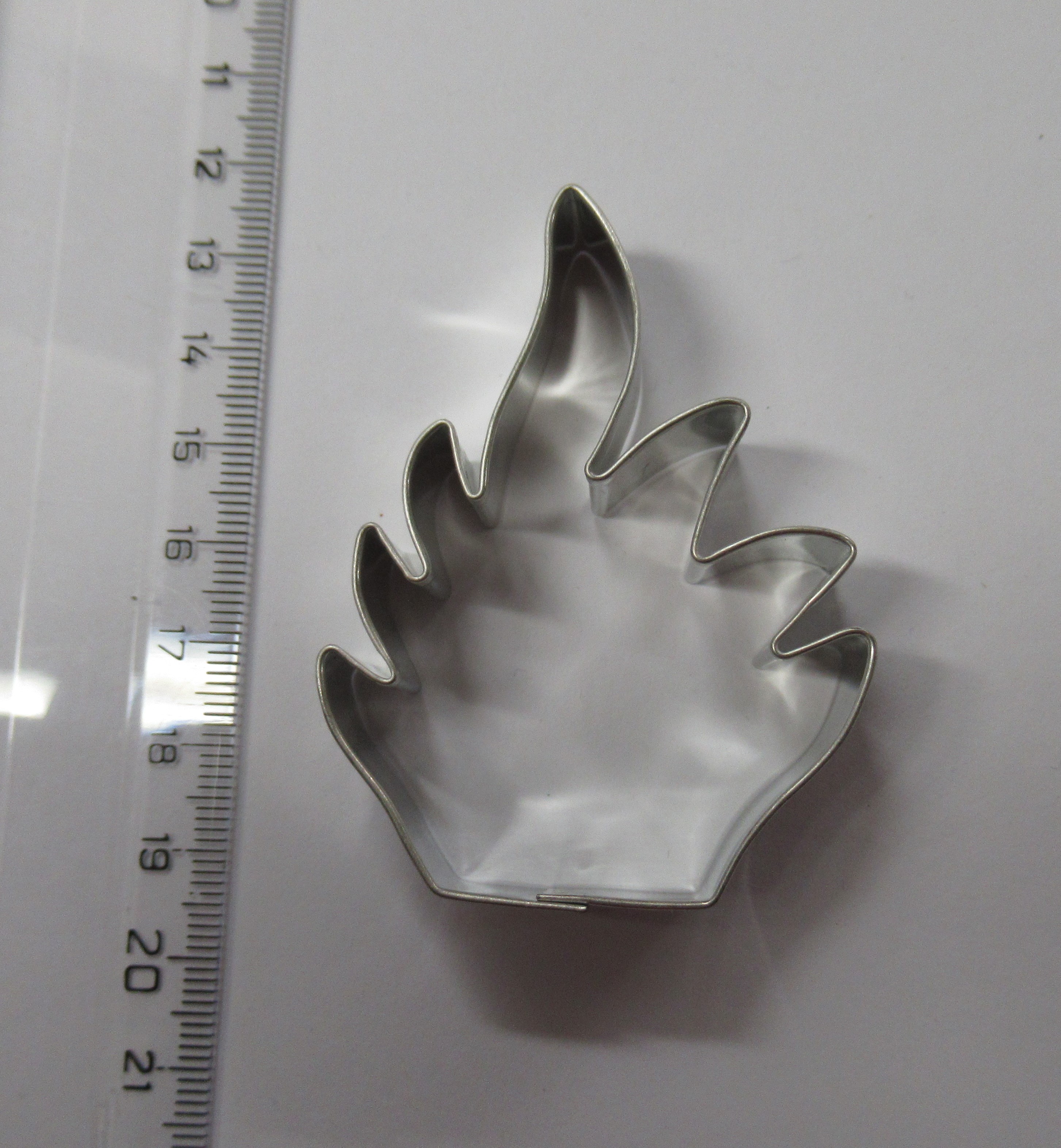 Vykrajovátko pocínované PLAMENY 7cm