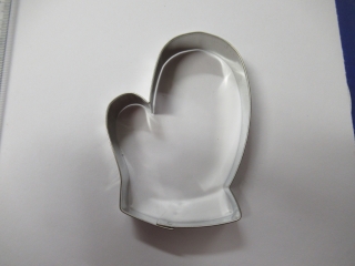 Vykrajovátko pocínované RUKAVICE 8cm